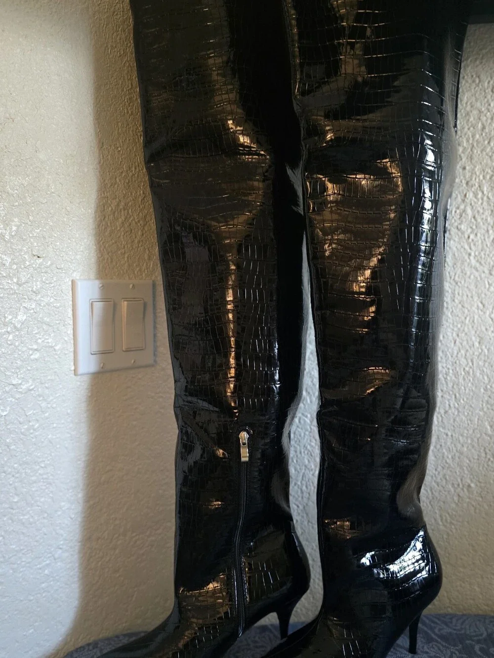 High-Gloss Black Croc-Embossed Thigh-High Stiletto Boots